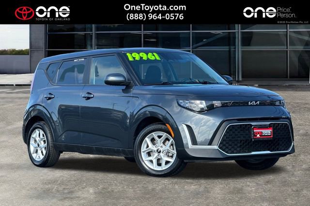 Used 2023 Kia Soul LX w/ Option Group 015