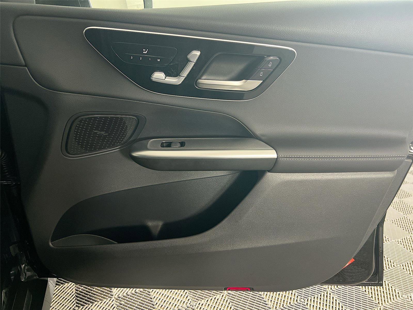 Certified 2026 Mercedes-Benz GLC 300 4MATIC image 29