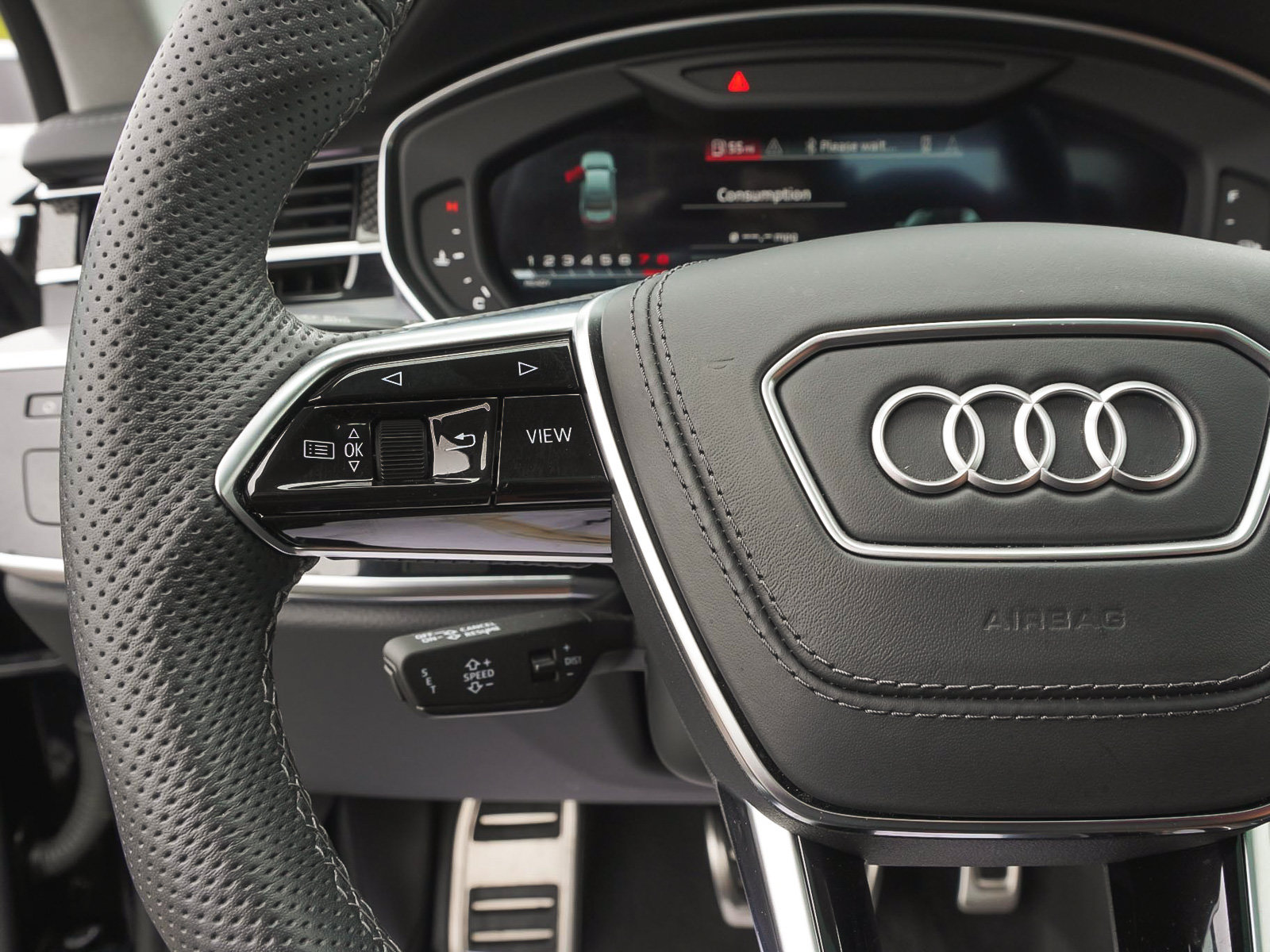 Used 2023 Audi S8 w/ S8 Comfort Plus Package AWD/4WD image 17