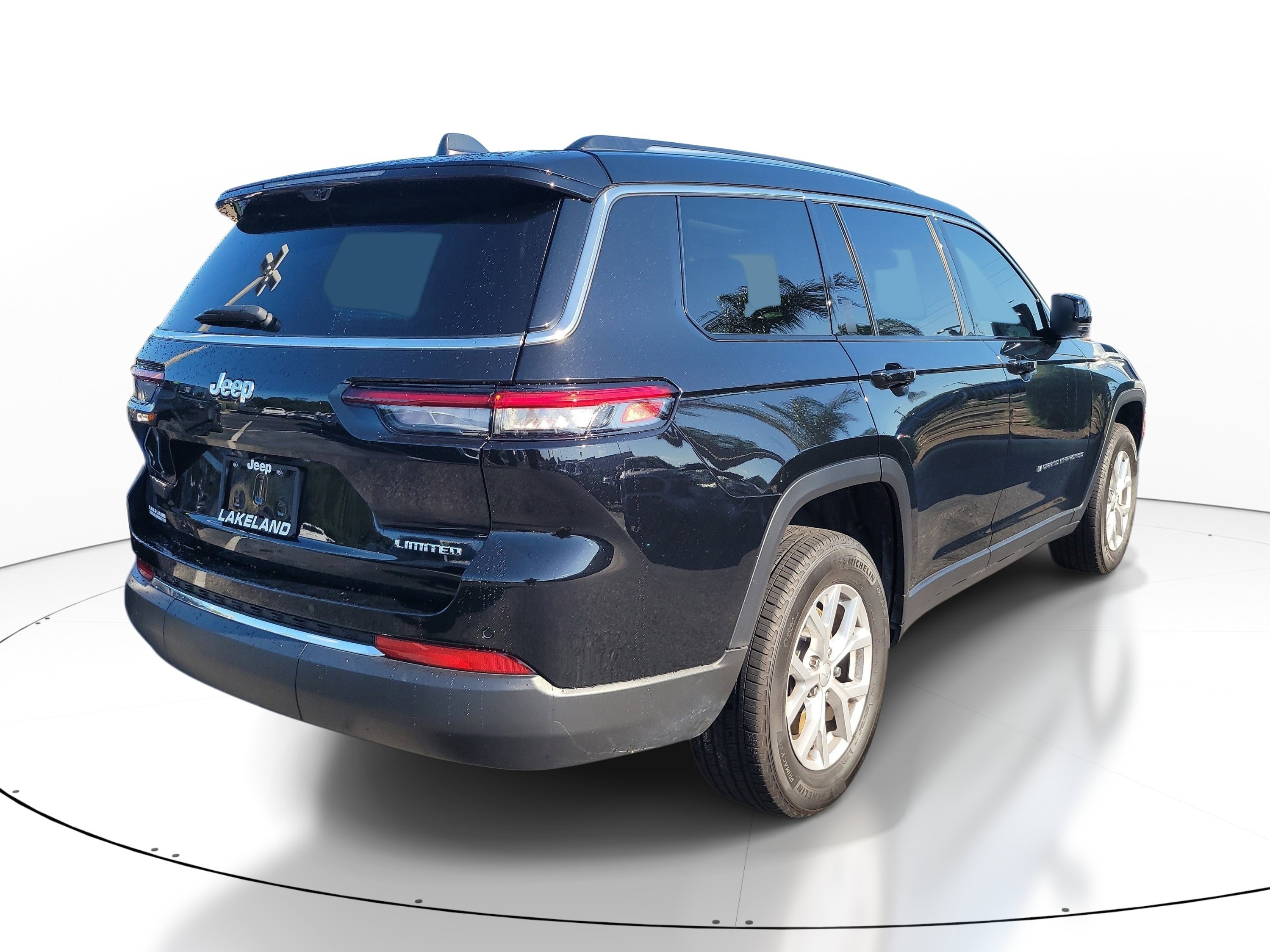 Used 2023 Jeep Grand Cherokee L Limited w/ Luxury Tech Group II RWD image 4