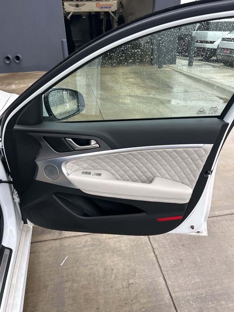 Used 2025 Genesis G70 3.3T Advanced w/ Sport Prestige Package image 15