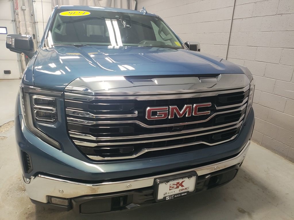 Used 2024 GMC Sierra 1500 SLT w/ SLT Premium Plus Package image 6