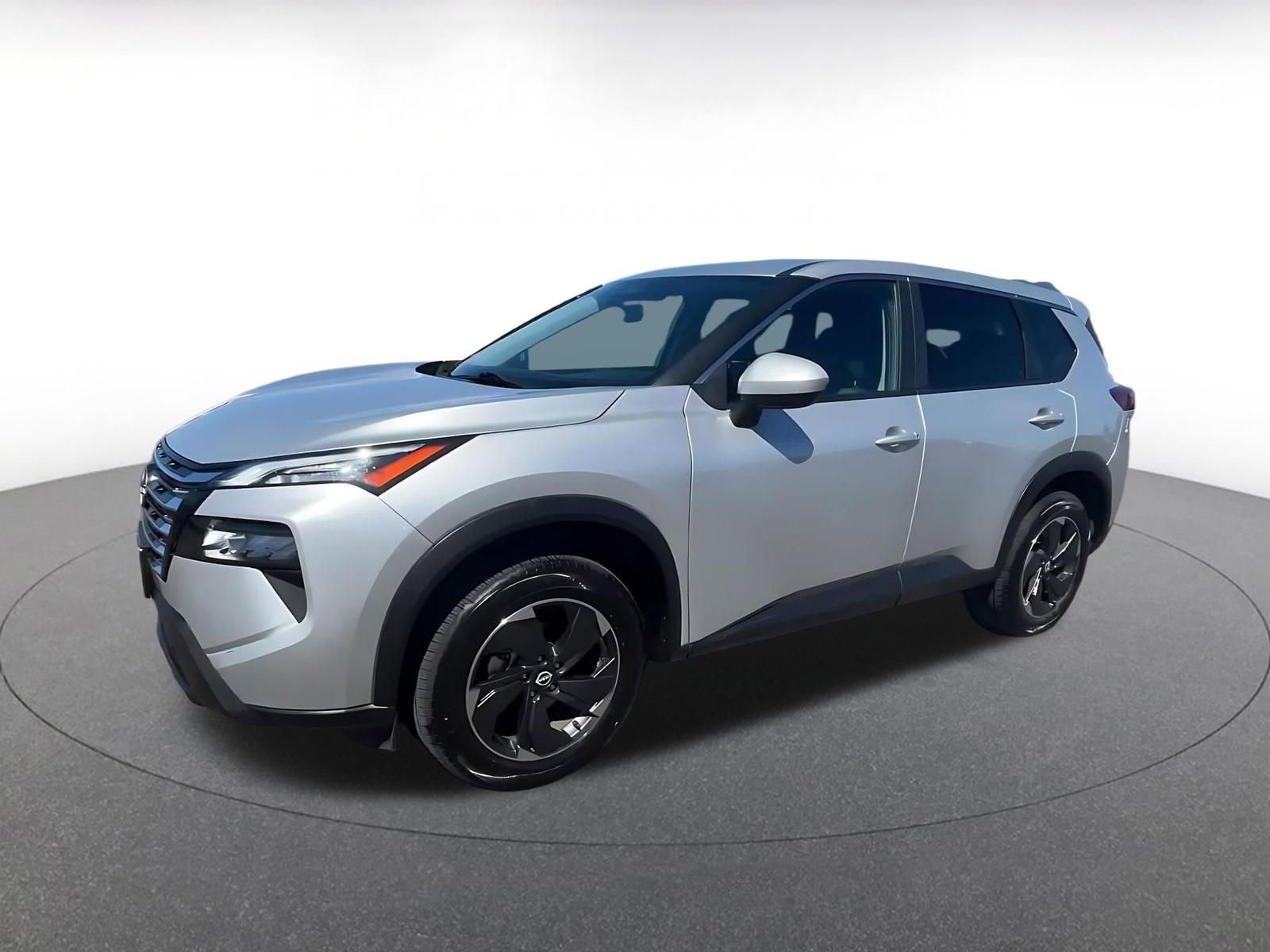 Used 2024 Nissan Rogue SV image 8