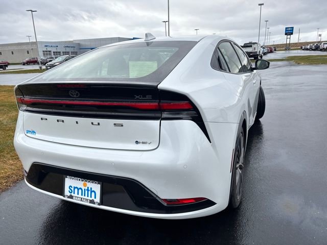 Used 2023 Toyota Prius XLE image 28