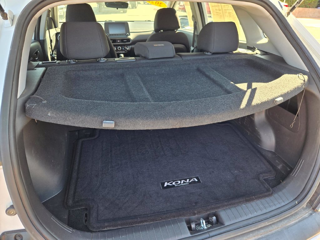 Used 2022 Hyundai Kona SE FWD image 59