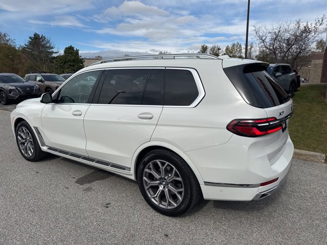 Used 2024 BMW X7 xDrive40i image 43