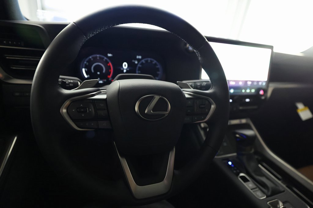 Used 2025 Lexus GX 550 image 24