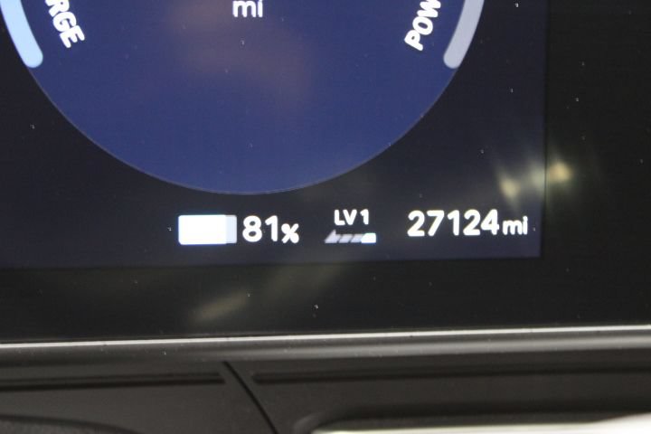 Used 2024 Hyundai Kona Limited FWD image 6