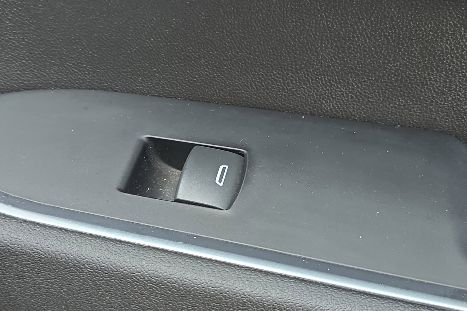 Used 2023 GMC Sierra 1500 Elevation image 20