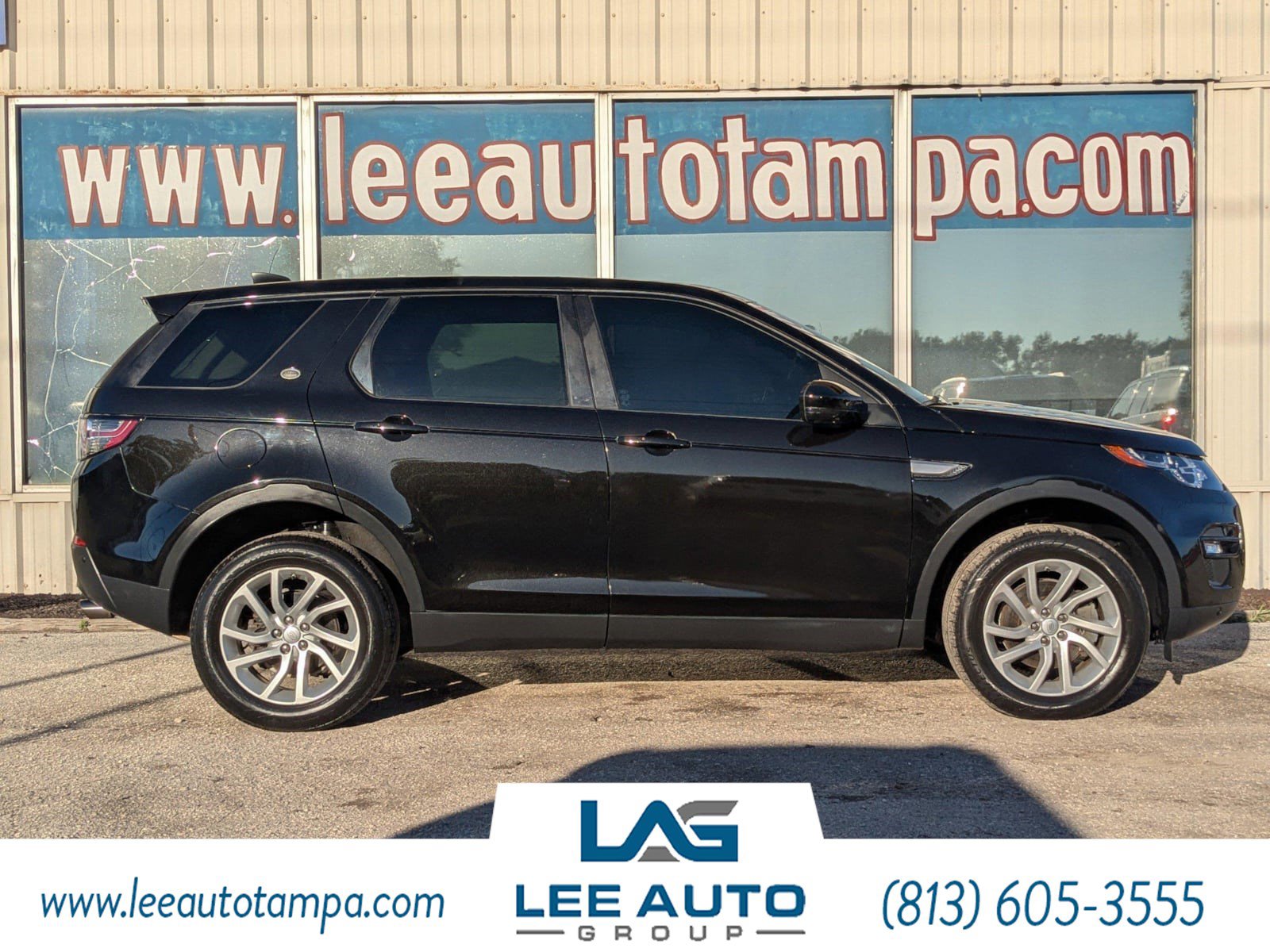 Used 2017 Land Rover Discovery Sport HSE image 3