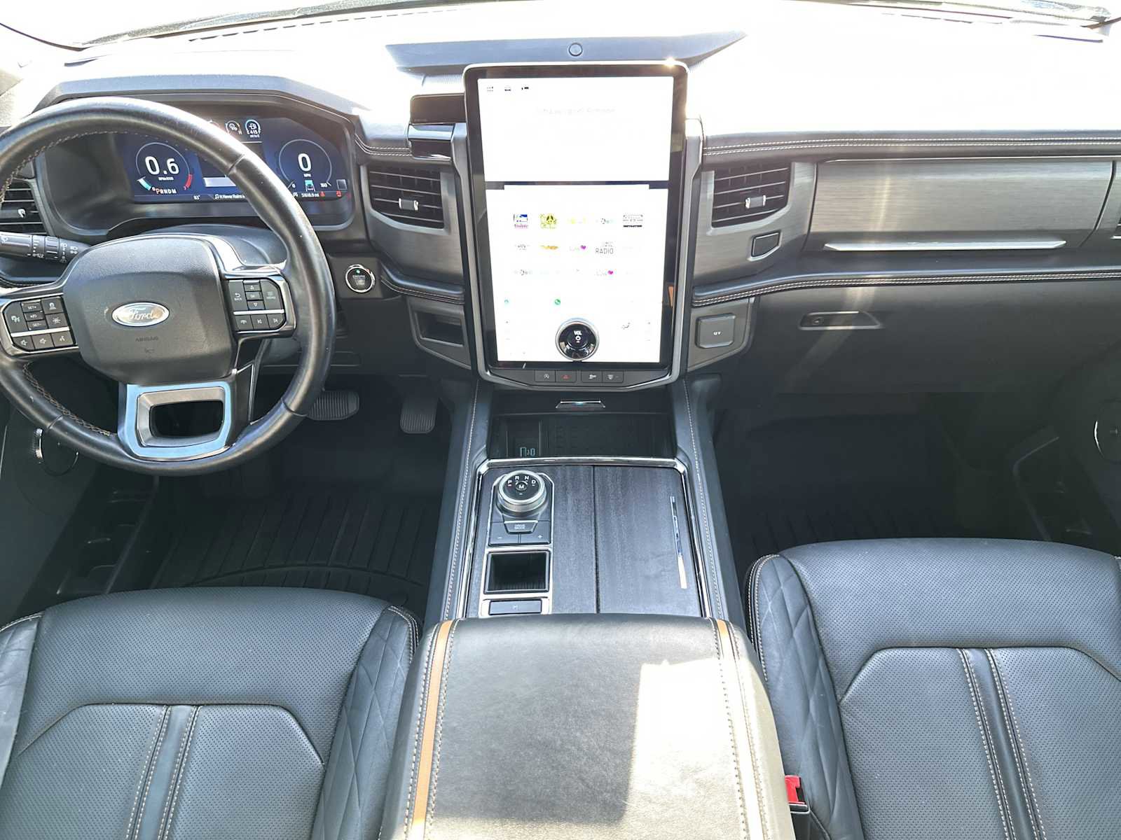 Used 2022 Ford Expedition Platinum image 13