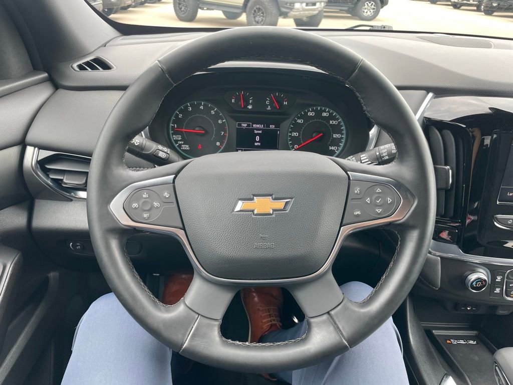 Used 2023 Chevrolet Traverse LT image 21
