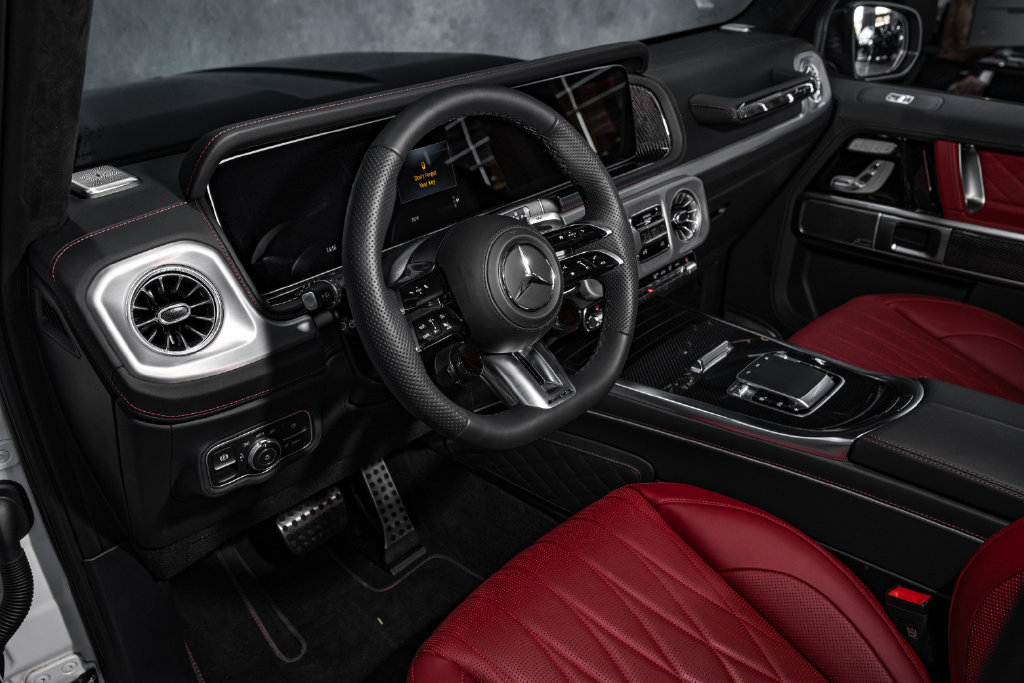 Used 2025 Mercedes-Benz G 63 AMG 4MATIC image 32