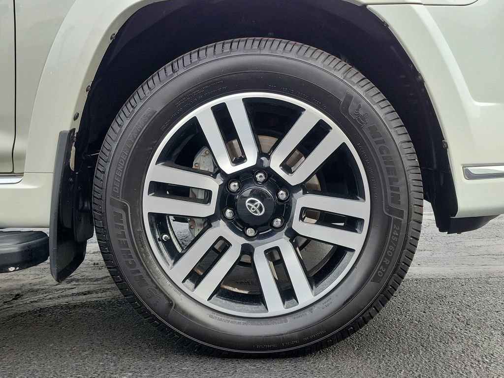 Used 2018 Toyota 4Runner Limited image 9