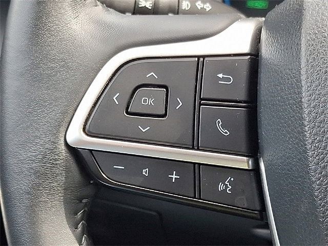 Used 2022 Toyota Highlander XLE AWD/4WD image 21