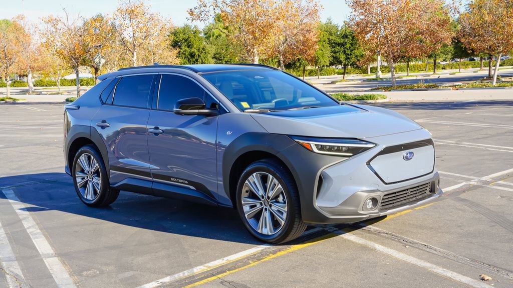 Used 2025 Subaru Solterra Touring w/ Touring Package image 8