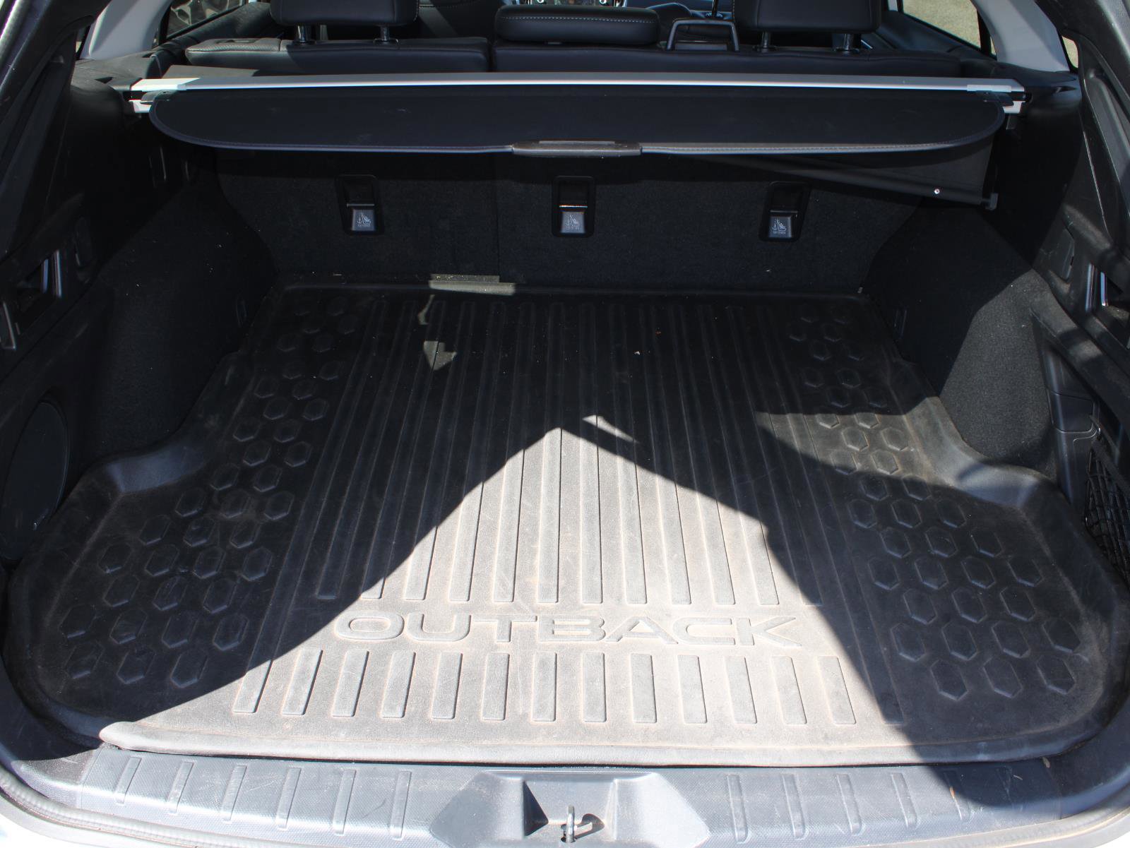 Used 2023 Subaru Outback Limited AWD/4WD image 8