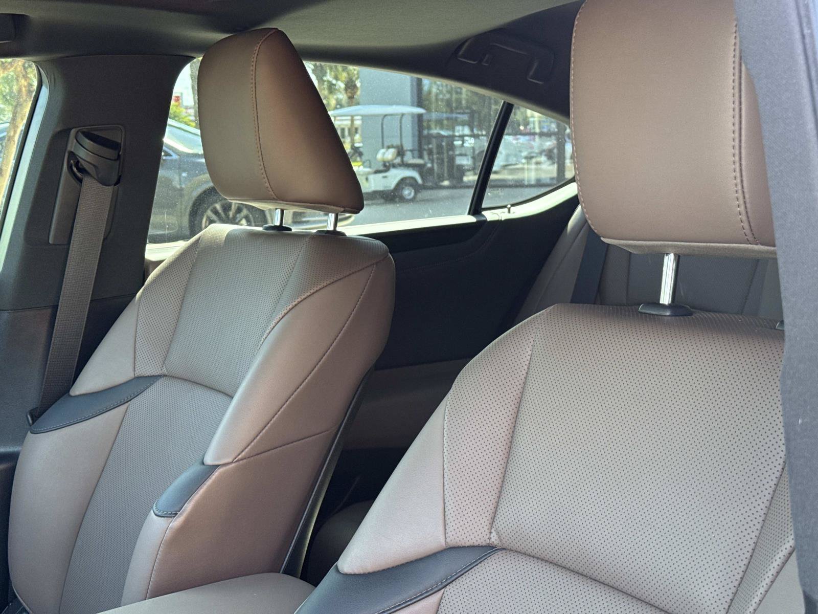 Used 2024 Lexus ES 350 w/ Premium Package FWD image 14