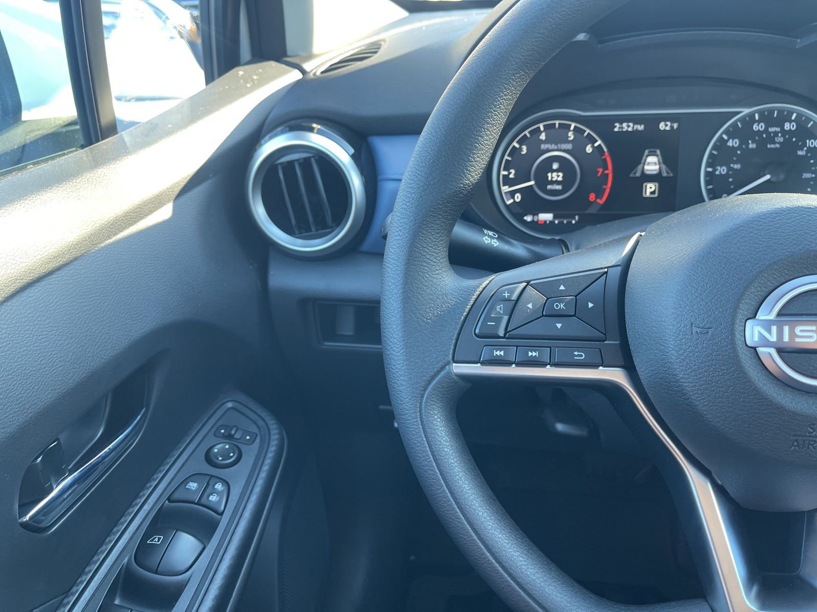 New 2025 Nissan Versa SV w/ Trunk Package image 30