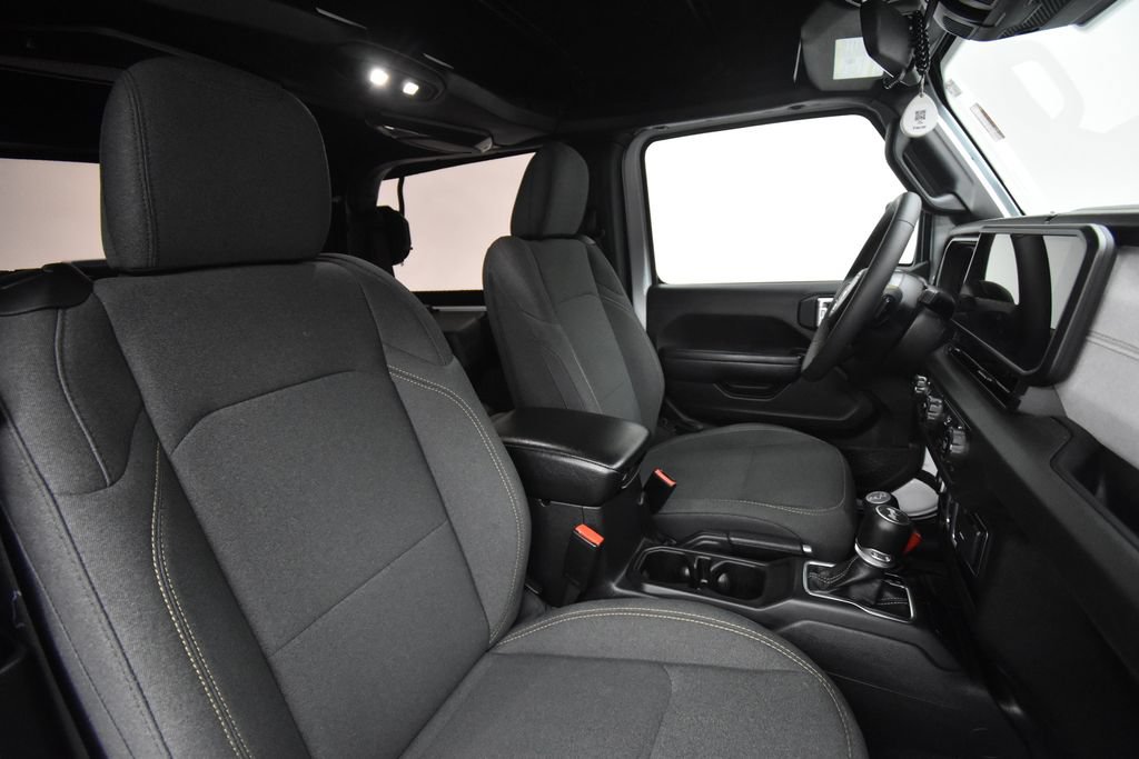Used 2024 Jeep Wrangler Sport AWD/4WD image 20