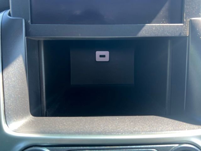 Used 2019 Chevrolet Suburban LT AWD/4WD image 33