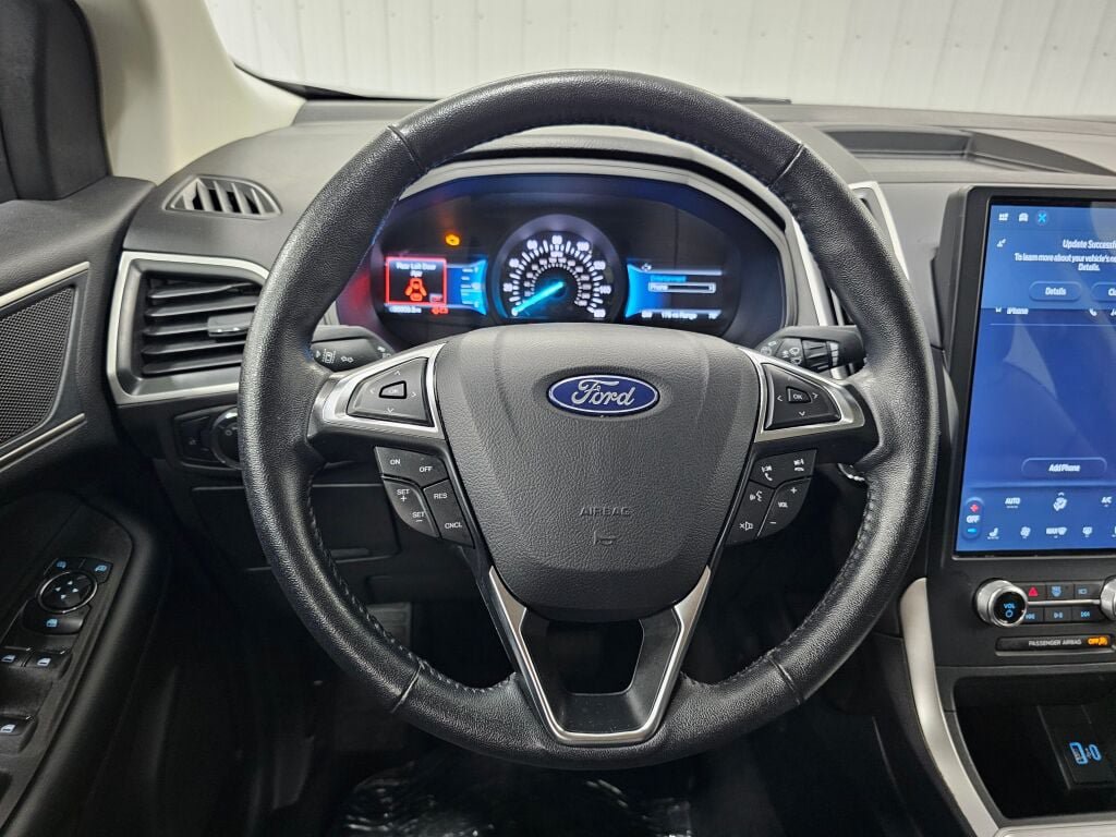 Used 2024 Ford Edge SEL AWD/4WD image 13