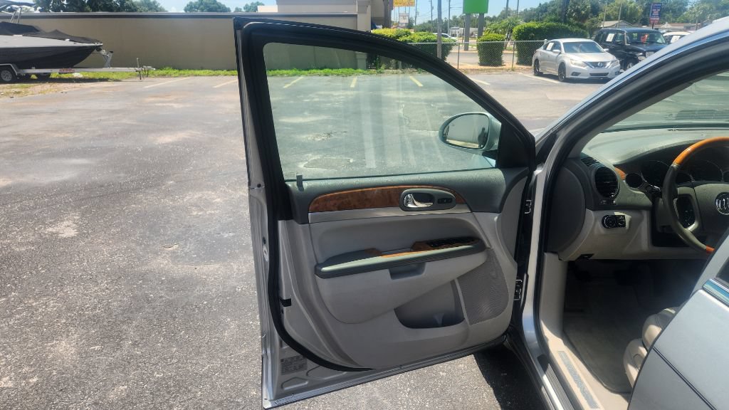 Used 2012 Buick Enclave Leather AWD/4WD image 10