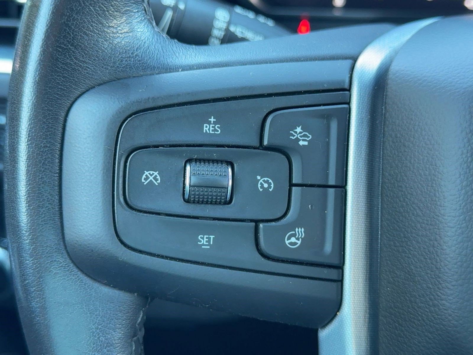 Used 2022 GMC Yukon SLT w/ SLT Premium Package image 27