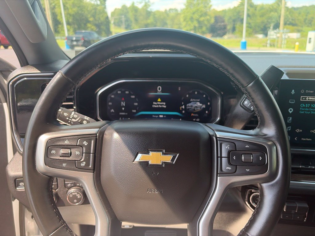 Used 2026 Chevrolet Silverado 1500 LT AWD/4WD image 24