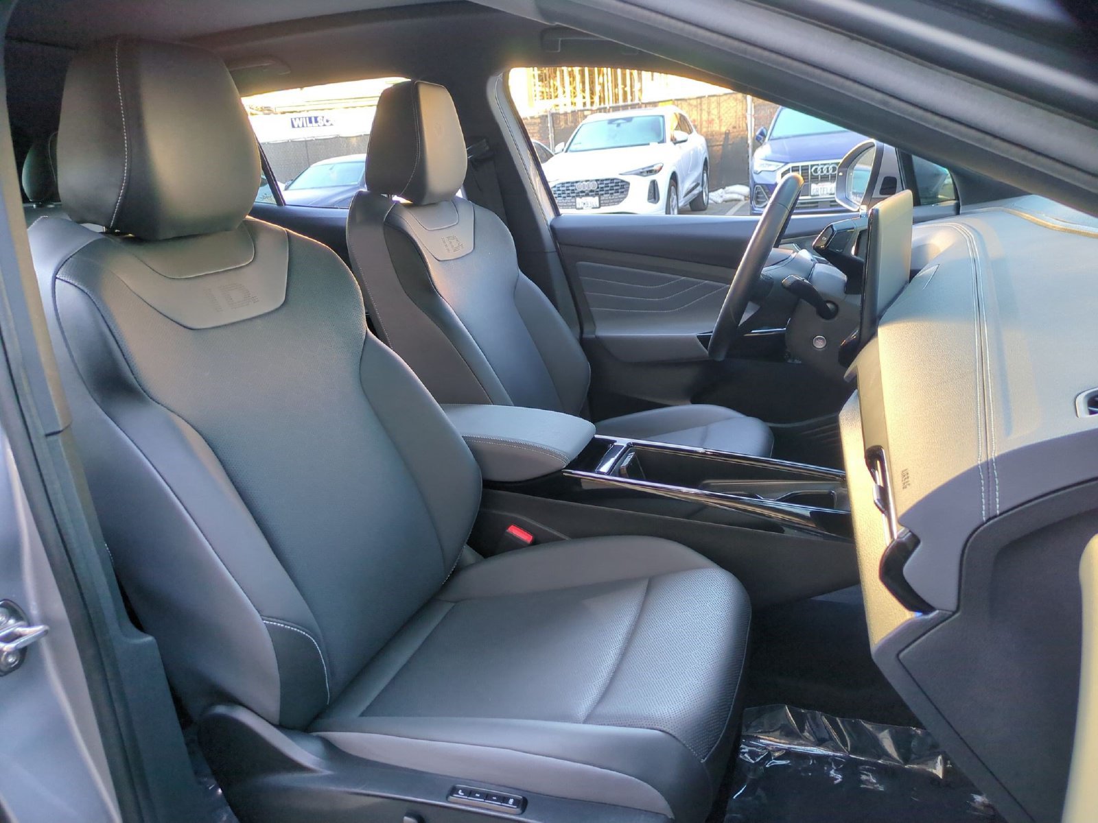 Used 2023 Volkswagen ID.4 Pro S RWD image 28