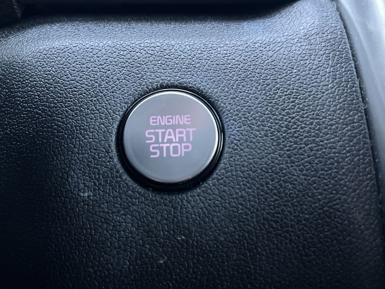 Used 2022 Kia Sorento S w/ Panoramic Sunroof Package image 14