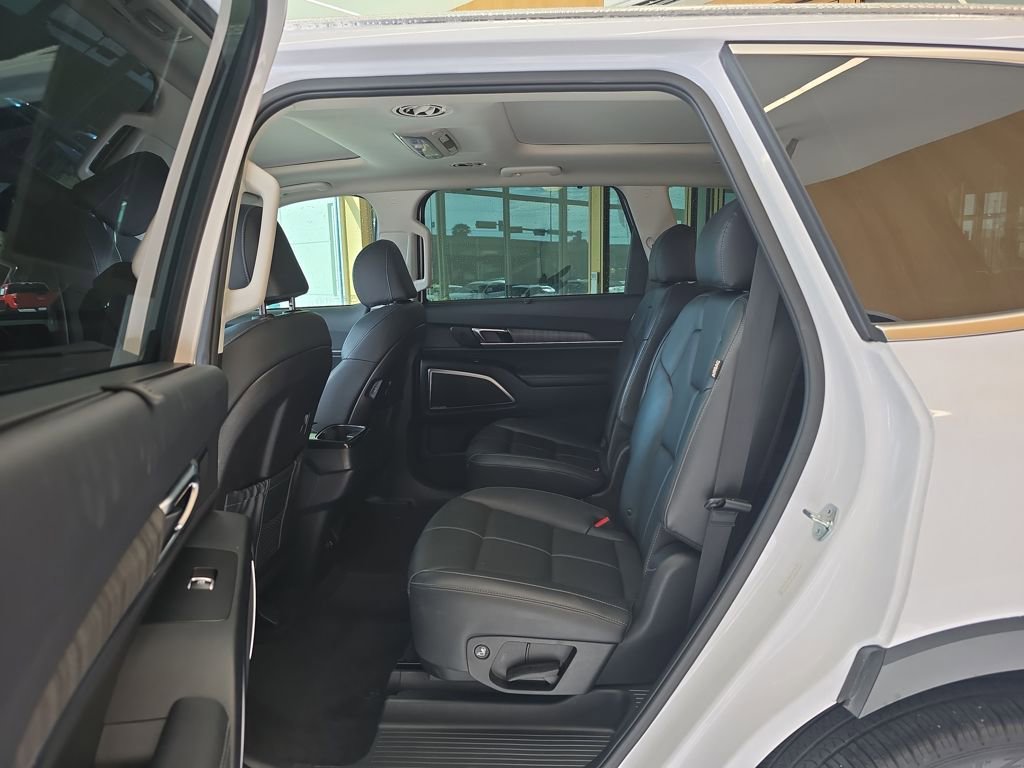 Used 2023 Kia Telluride SX image 33
