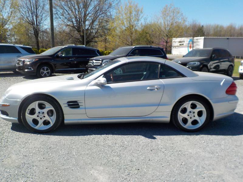 Used 2004 Mercedes-Benz SL 500 w/ AMG Sport Pkg image 2