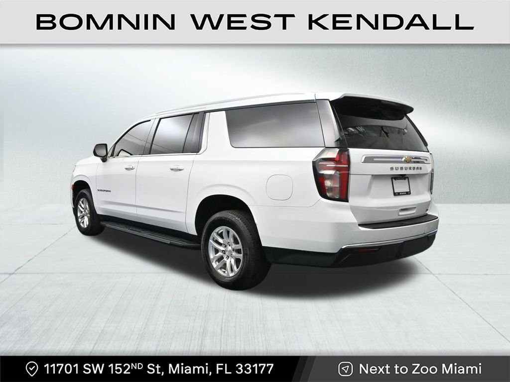 Used 2022 Chevrolet Suburban LT image 3
