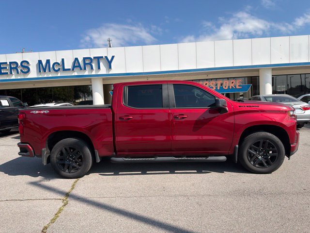 Used 2022 Chevrolet Silverado 1500 RST w/ LPO, Blackout Package AWD/4WD image 2