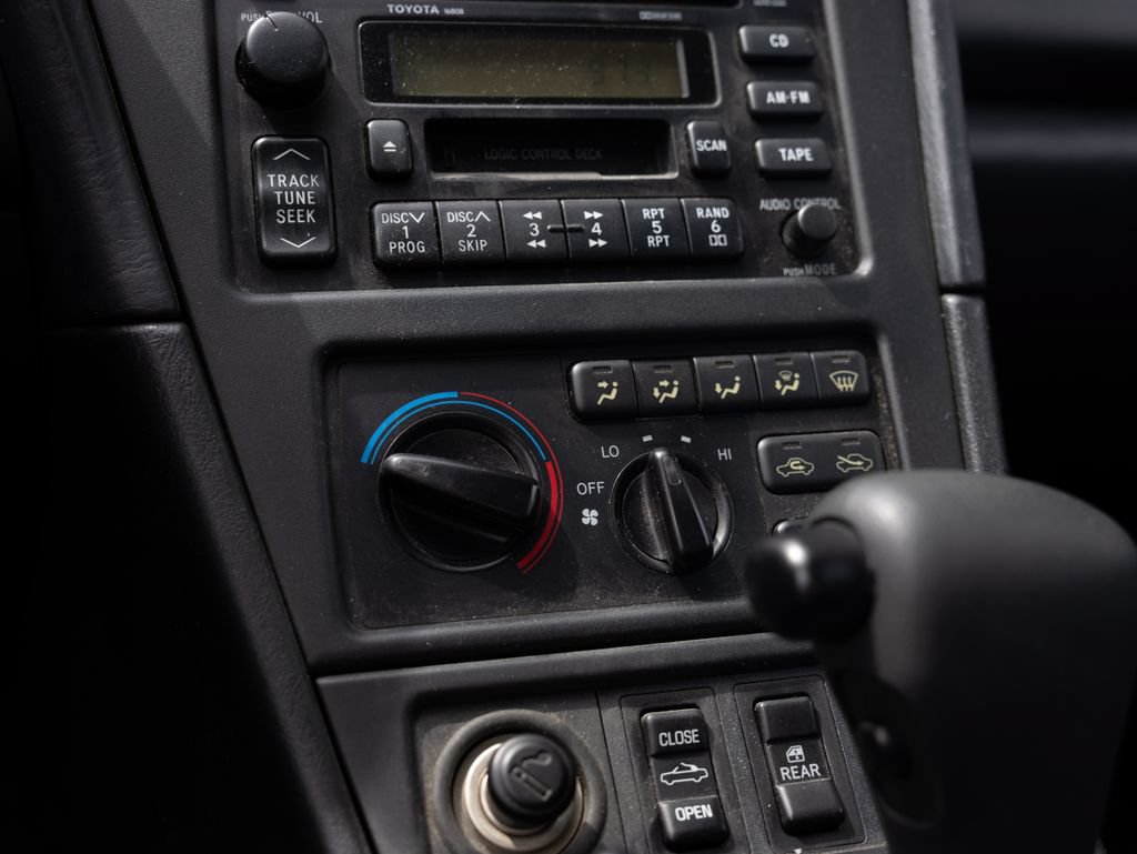 Used 1999 Toyota Celica GT w/ Upgrade Value Pkg FWD image 11