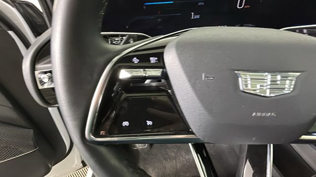 Used 2024 Cadillac Lyriq Tech AWD/4WD image 16