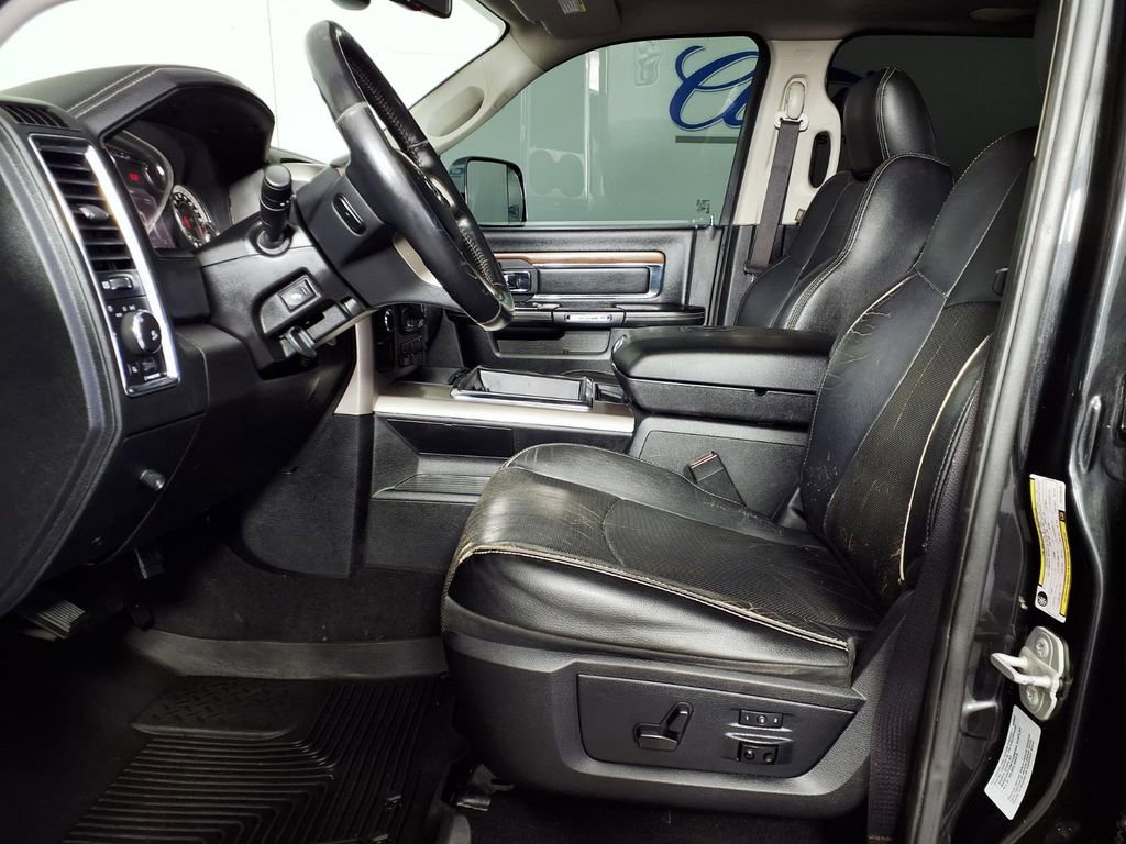 Used 2016 RAM 3500 Laramie AWD/4WD image 8