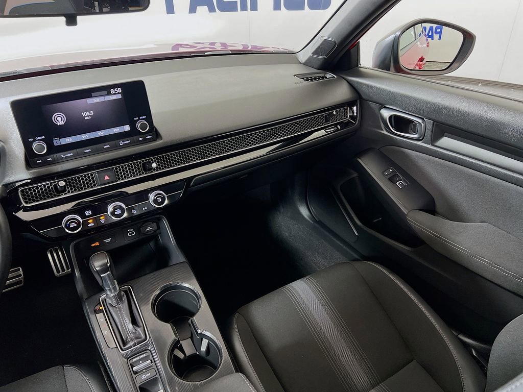 Used 2023 Honda Civic Sport image 27