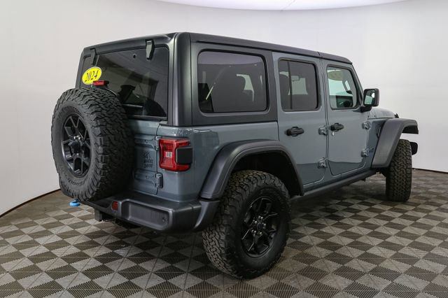 Used 2024 Jeep Wrangler Unlimited AWD/4WD image 14
