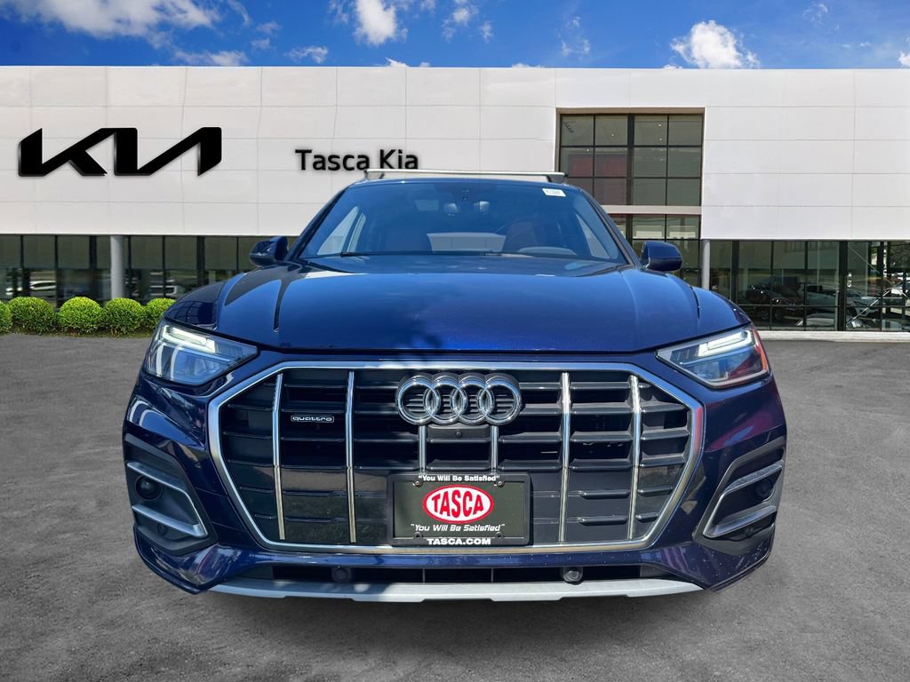 Used 2021 Audi Q5 2.0T Premium Plus w/ Premium Plus Package AWD/4WD image 2