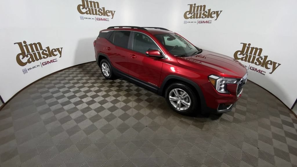 Certified 2023 GMC Terrain SLE w/ Driver Convenience Package FWD image 2