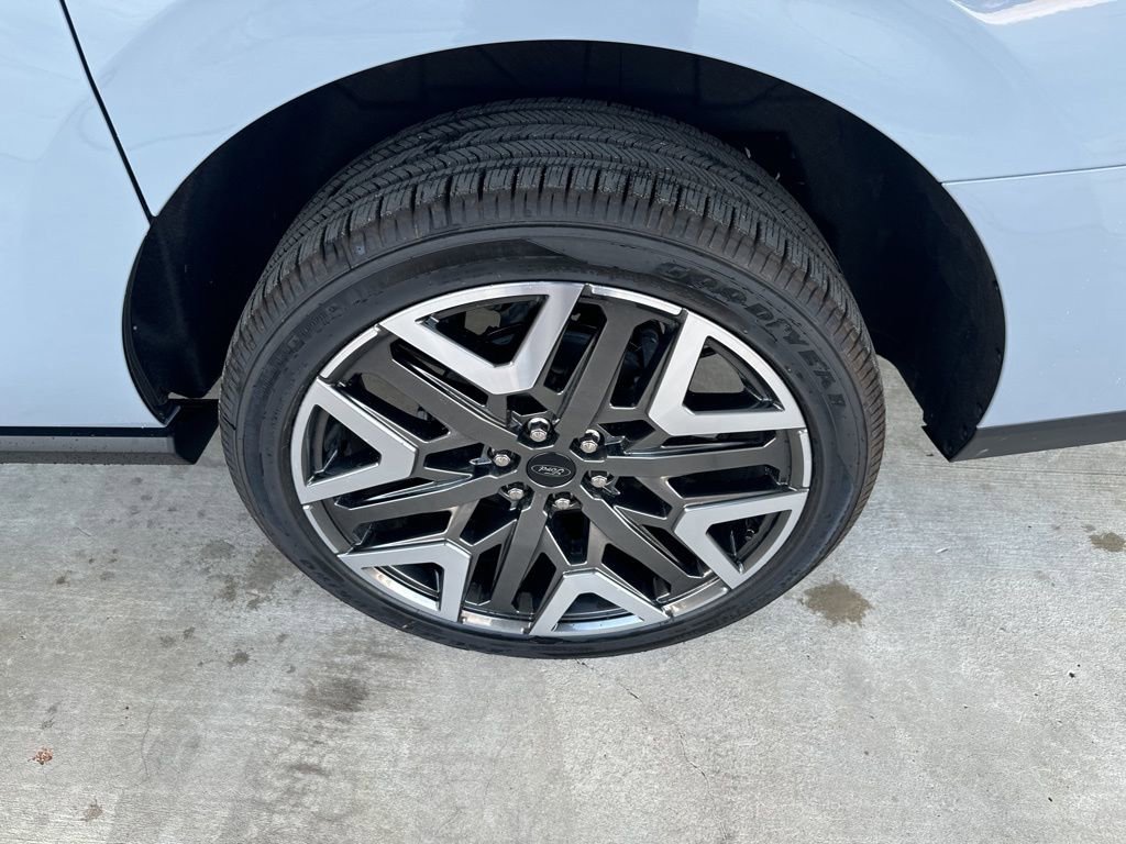 New 2026 Ford Expedition Max Platinum w/ Platinum Ultimate Package image 34