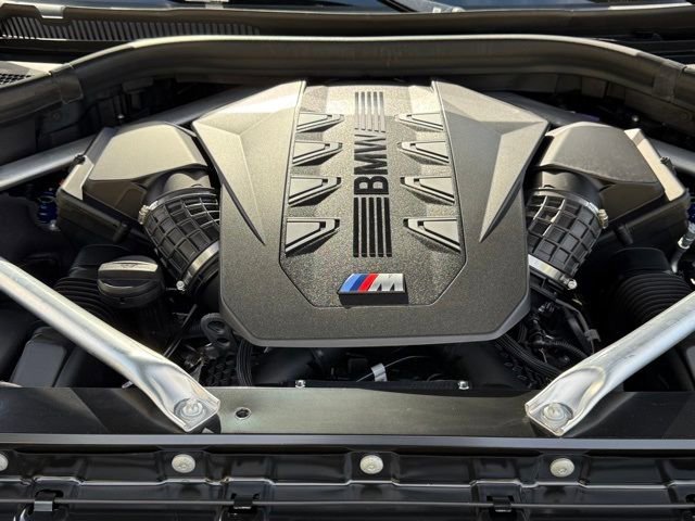 Used 2025 BMW X7 M60i image 31