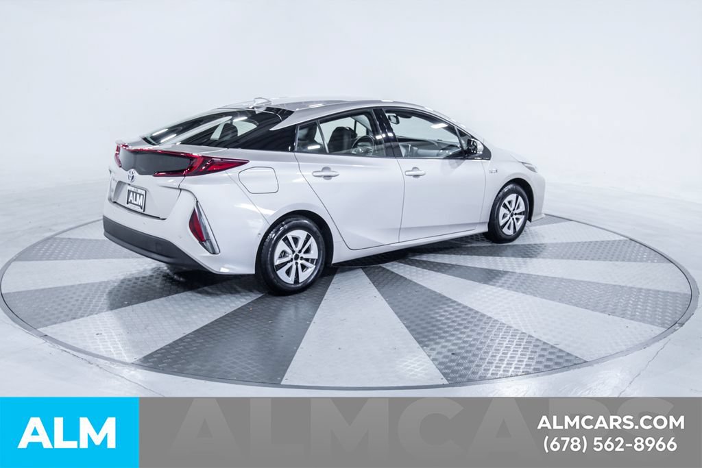 Used 2019 Toyota Prius Prime Advanced FWD image 10