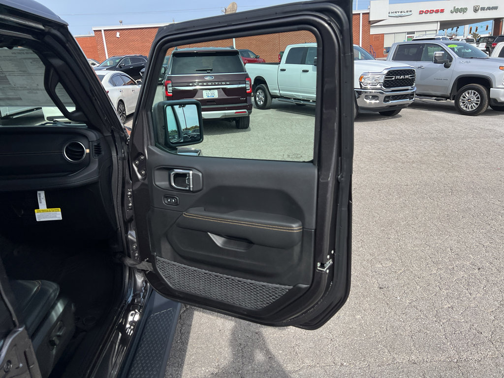 New 2025 Jeep Gladiator Sport image 15