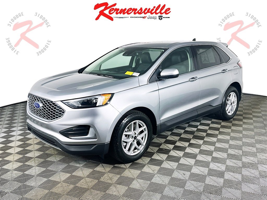 Used 2024 Ford Edge SEL image 3