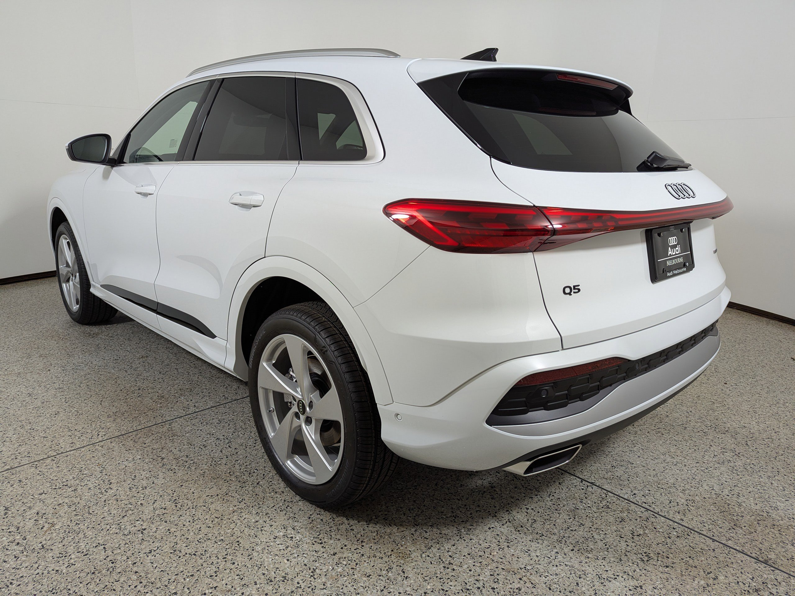 New 2025 Audi Q5 Premium Plus image 5