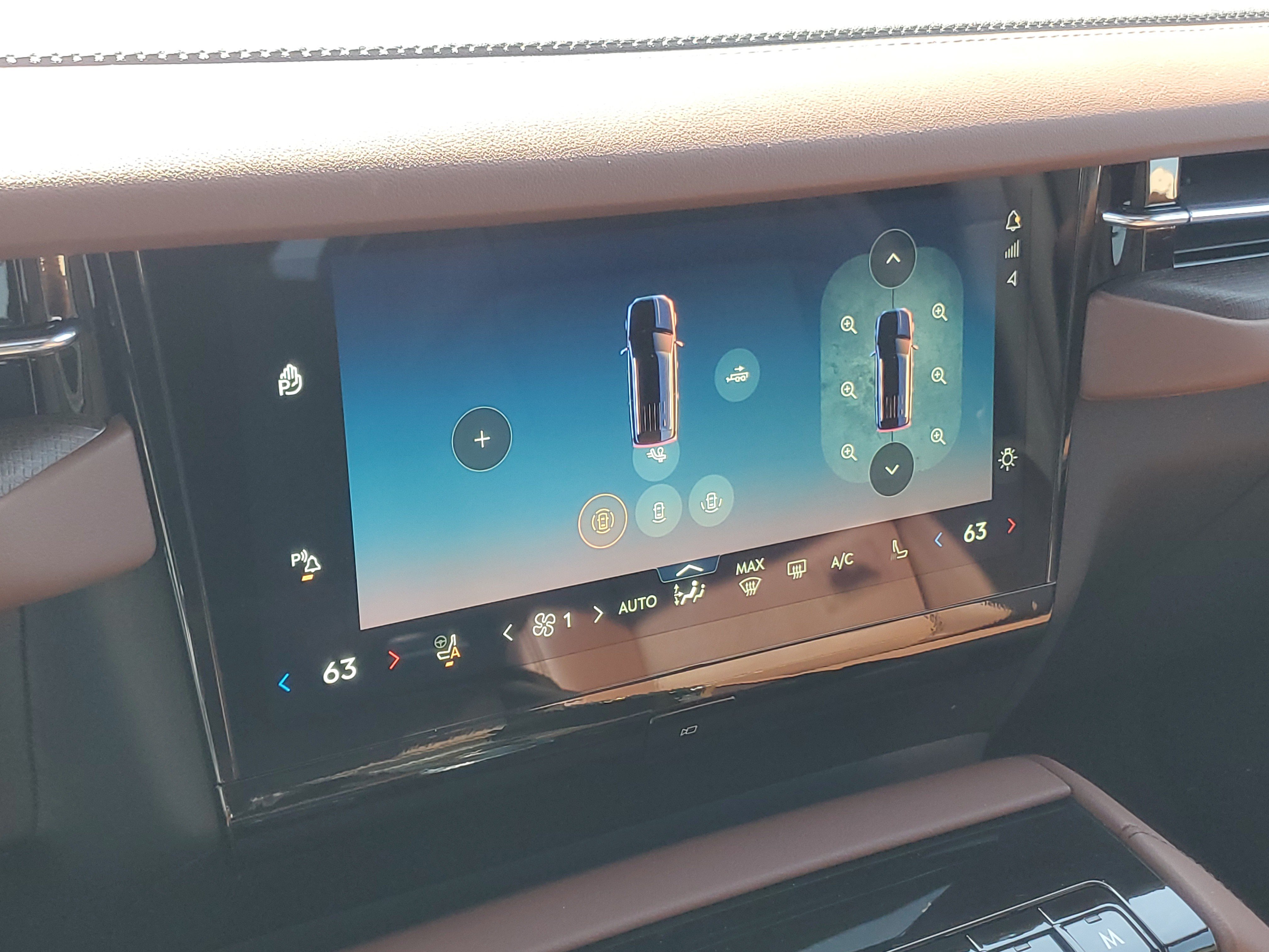 New 2026 Lincoln Navigator Reserve AWD/4WD image 24