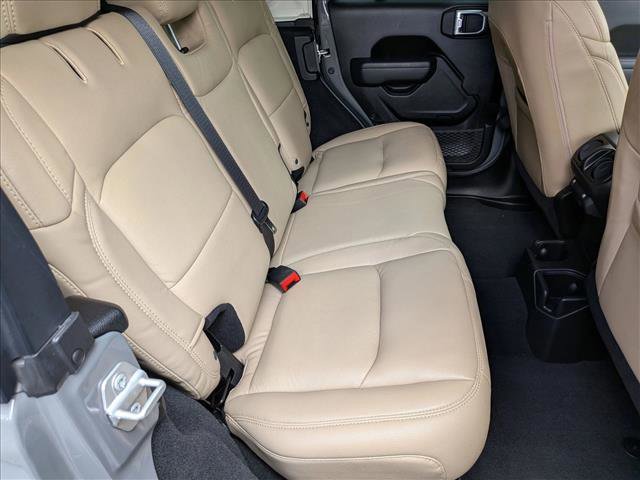 Used 2023 Jeep Wrangler Sport S image 19